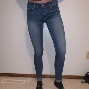 AMERICAN EAGLE BLUE JEANS